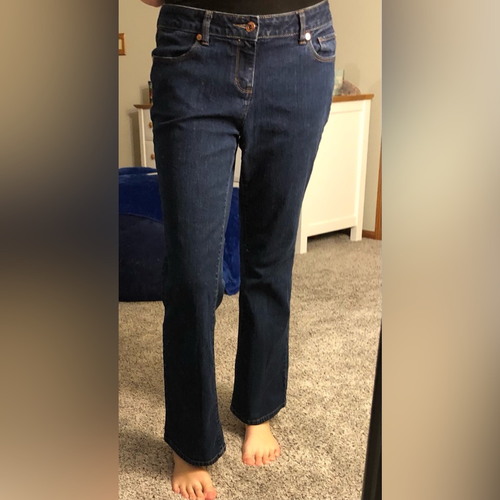 🎄 Apt 9 dark wash bootcut jeans size 8p